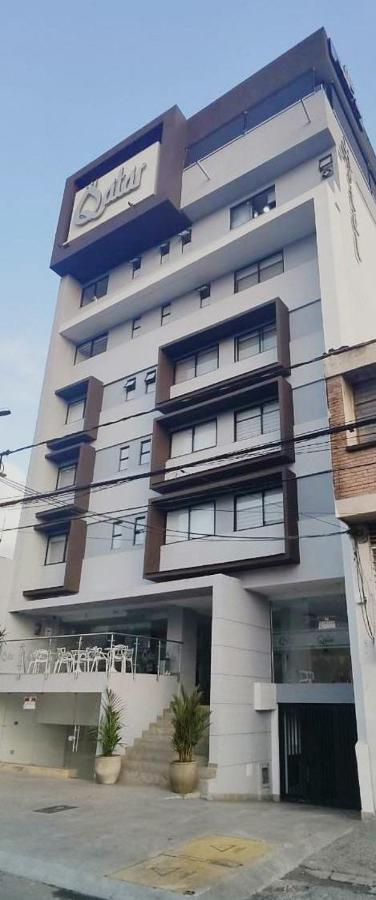 Hotel Qatar Cali Exterior photo
